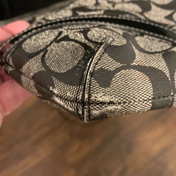 Coach Grey/Black Signature Crossbody Canvas with leather trim - Picture 9 of 11